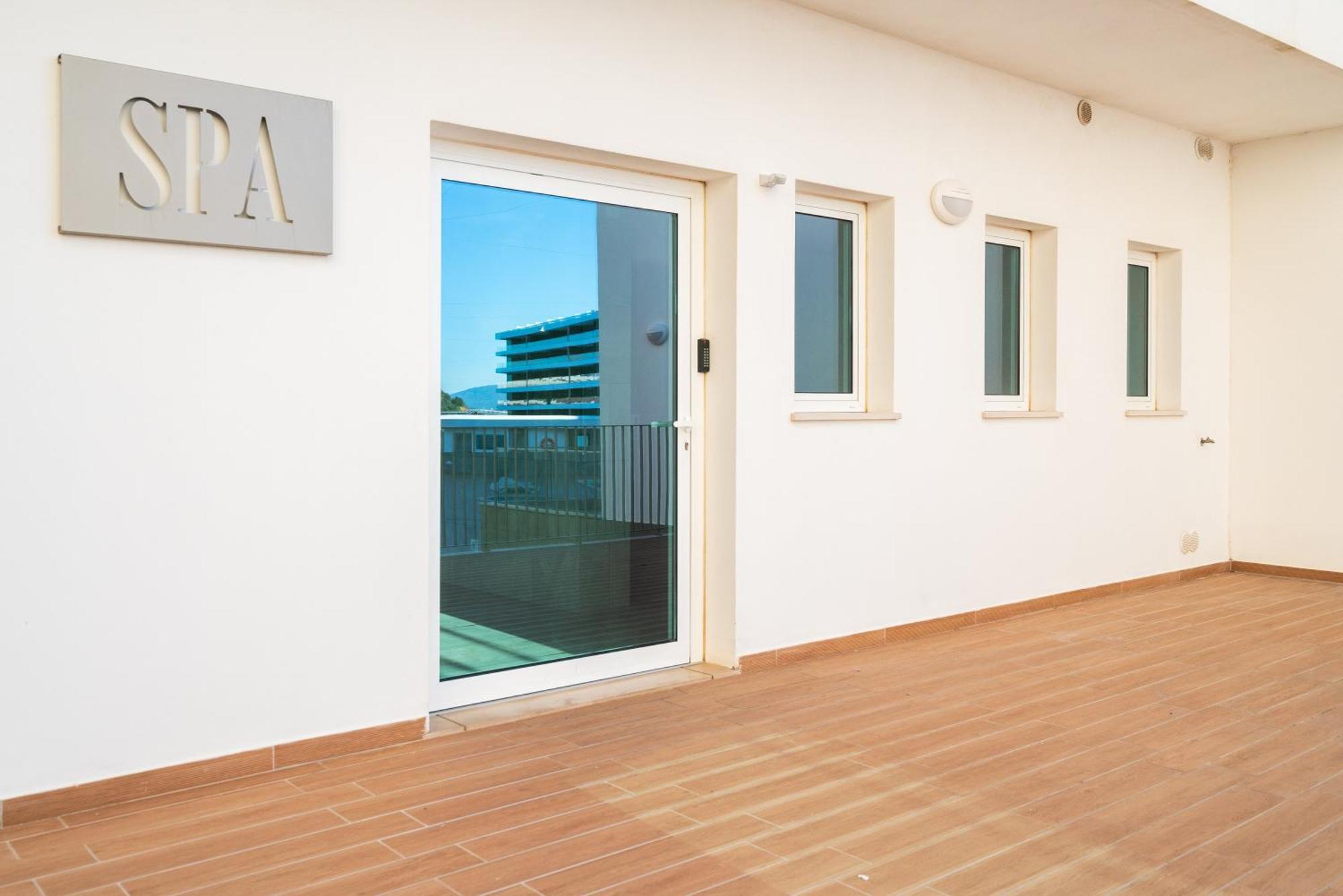 Sunset View Luxury Apartment *